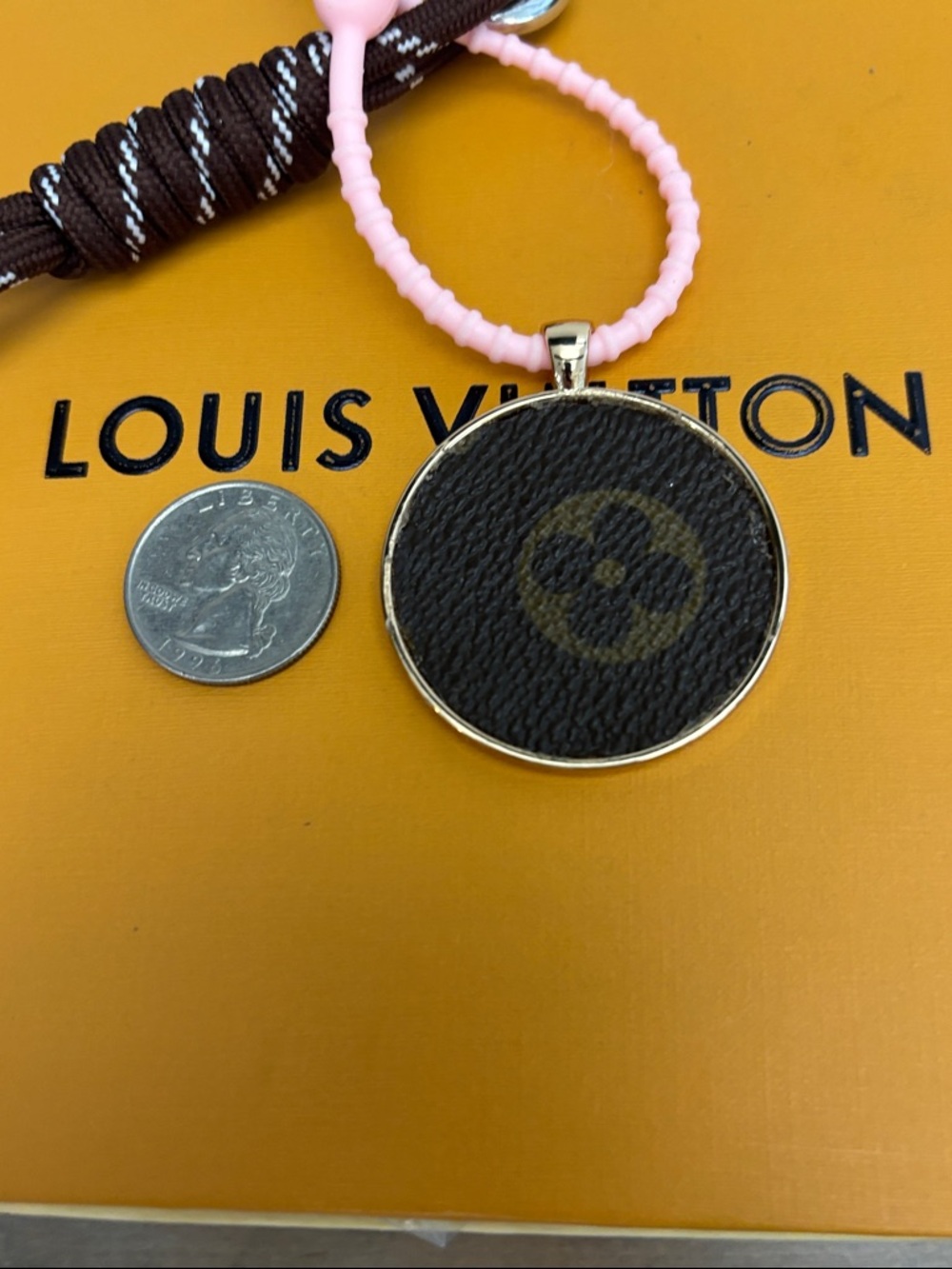 Louis Vuitton Lock & monogram disc, pink brown flower, tassel, rope bag charm - Picture 6 of 6